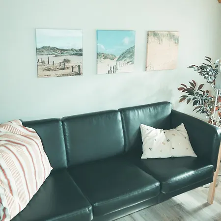 Feriehus Ugenert Ved Skoven Med Spabad Og Sauna *