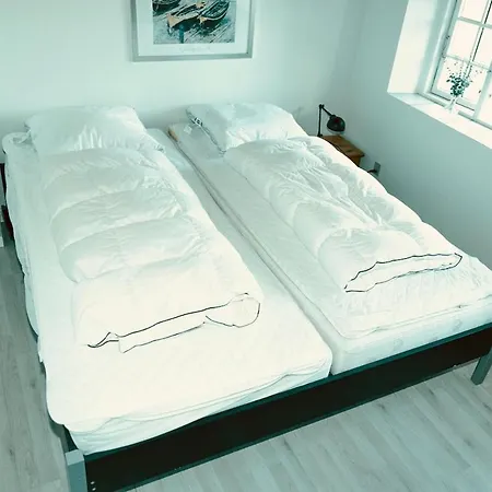 Vakantiehuis Ugenert Ved Skoven Med Spabad Og Sauna